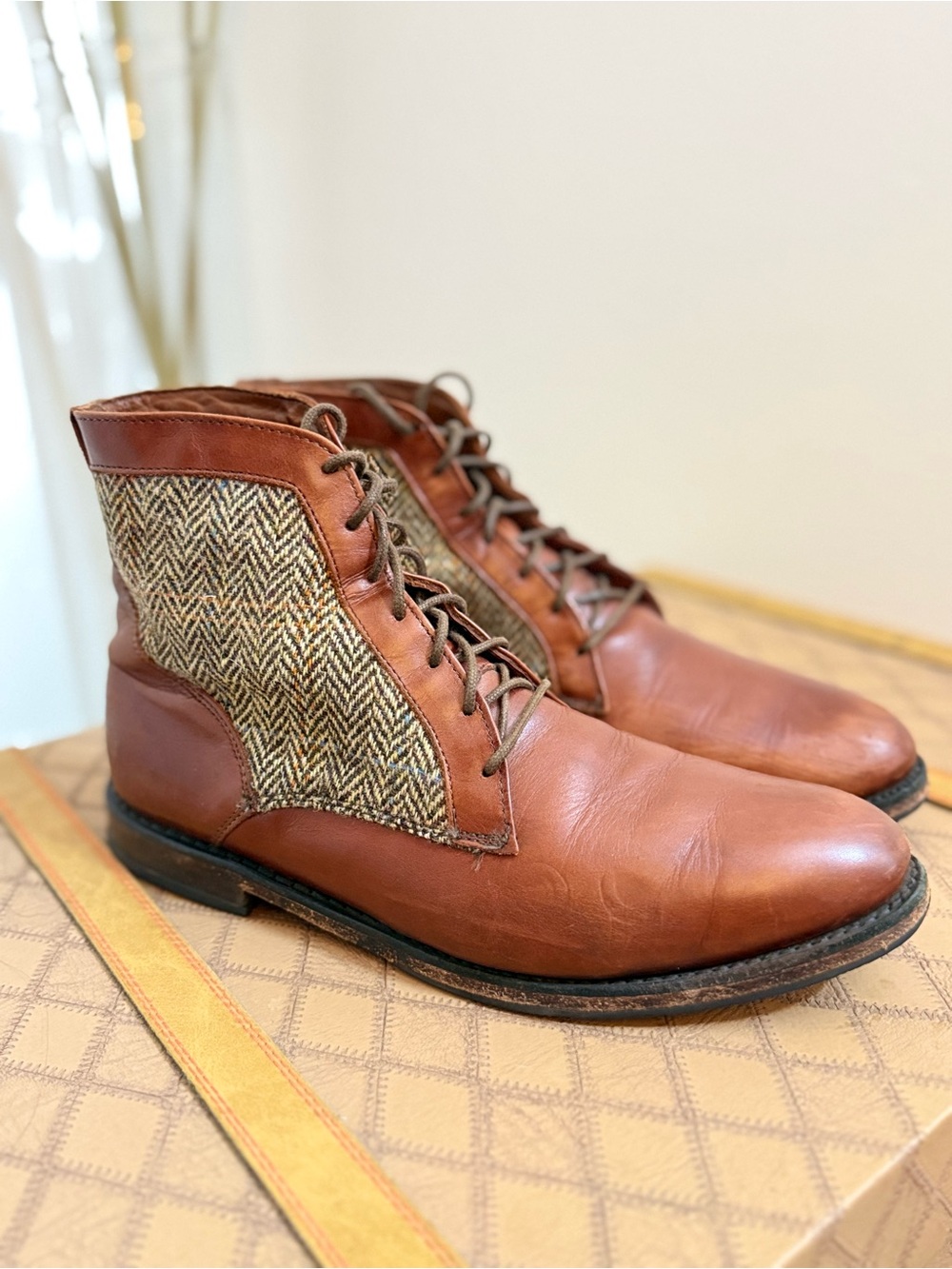 🌾 Allen Edmonds "Shaker Heights" Plain-Toe Blucher Dress Boots, - Picture 1 of 7